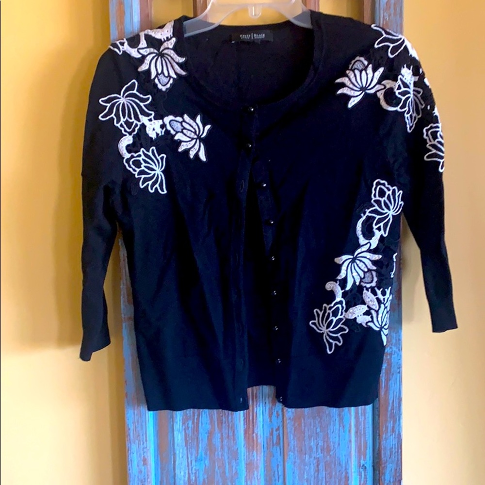 White House Black Market quarter Sleeve cardigan